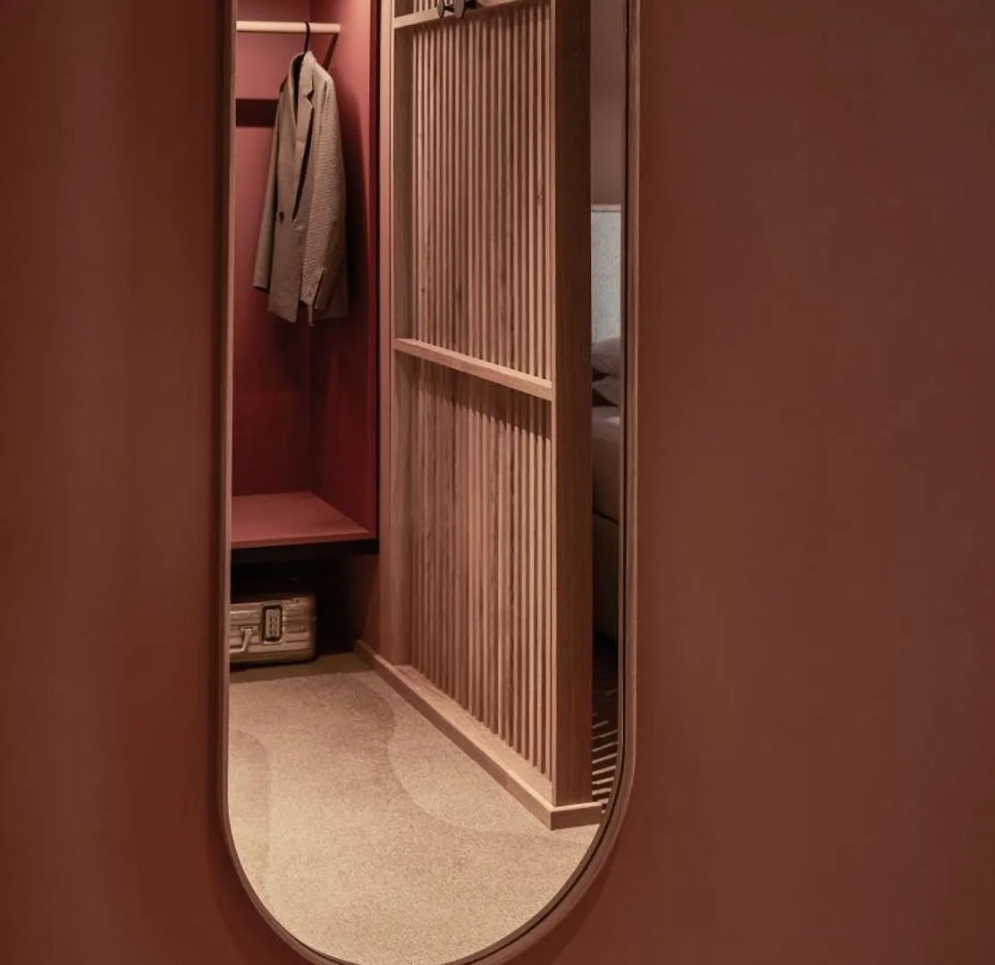 Adelante Boutique Hotel Berlin 4*,  Almanya